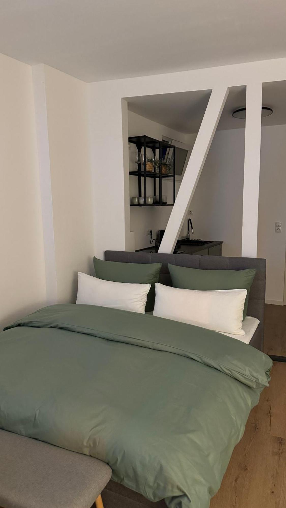 Gemuetliches Design Appartment Weissenthurm Buitenkant foto